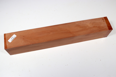 Square Pear Wood 305x48x48mm - Birn0214