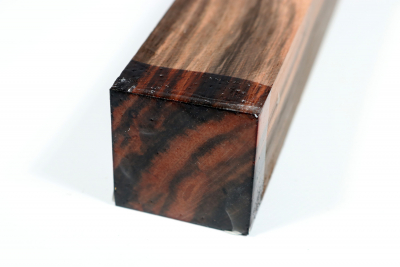 Square Macassar Ebony 305x45x45mm - Maka0770