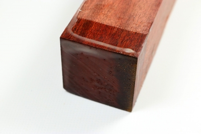 Square Bloodwood, Red Satiné 705x50x50 mm