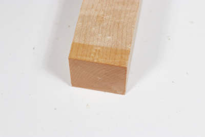 Square Birdseye Maple 305x35x35mm - VogAug0421