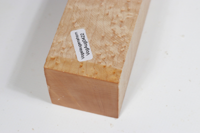 Square Birdseye Maple 305x50x50mm - VogAug0422