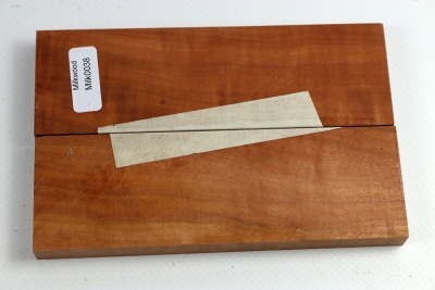 Knife Scales PRed Milkwood, curly - Milk0038