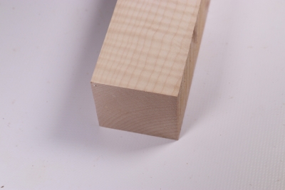 Square Curly Maple 405x50x50mm 1A